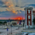 Anna Palace