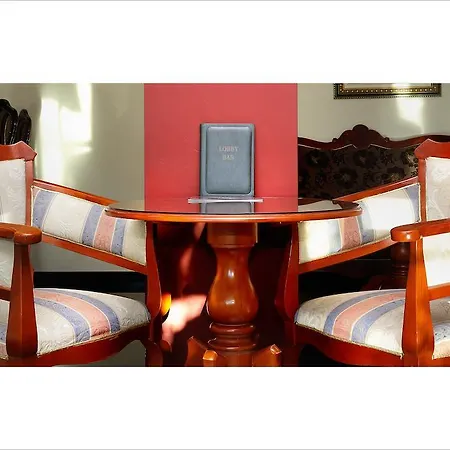 Anna Palace Hotel Roese