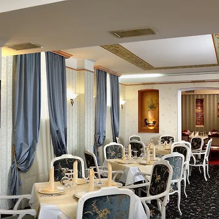 Hotel Anna Palace